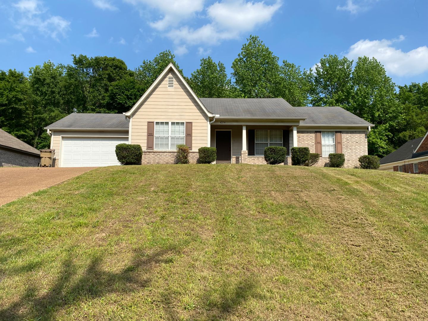 Bartlett House: 4274 Cedar Hills Road