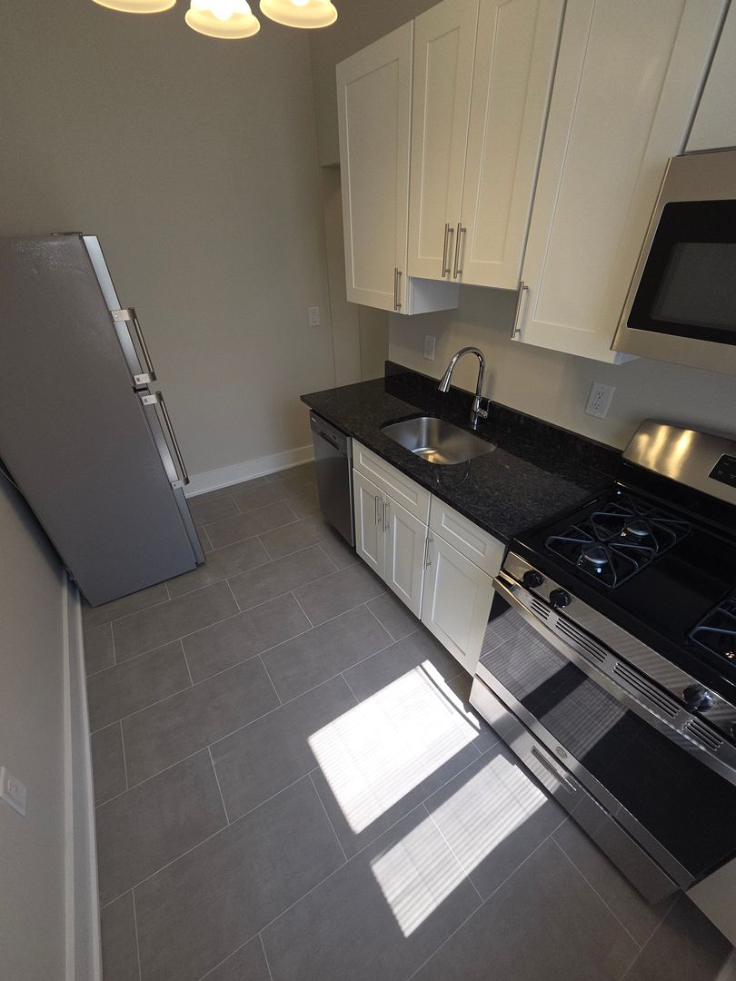 JERSEY CITY Apartment: 37 HAGUE STREET