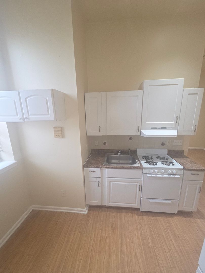 BAYONNE Apartment: 201 BROADWAY