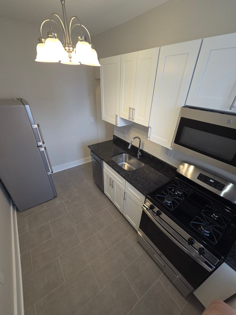 JERSEY CITY Apartment: 37 HAGUE STREET