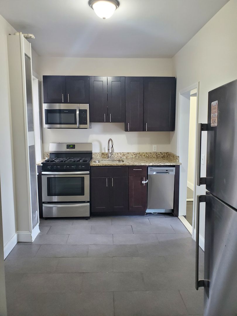 JERSEY CITY Apartment: 3603 KENNEDY BOULEVARD