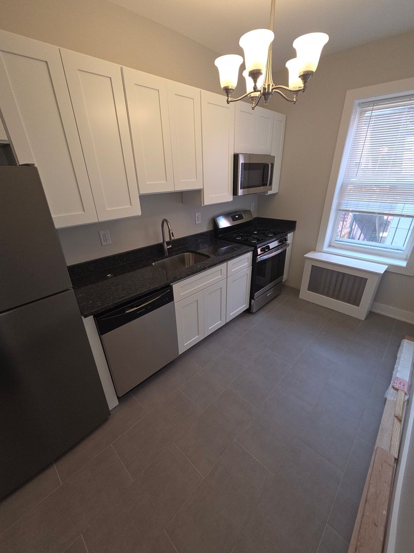 JERSEY CITY Apartment: 80 PALISADE AVENUE