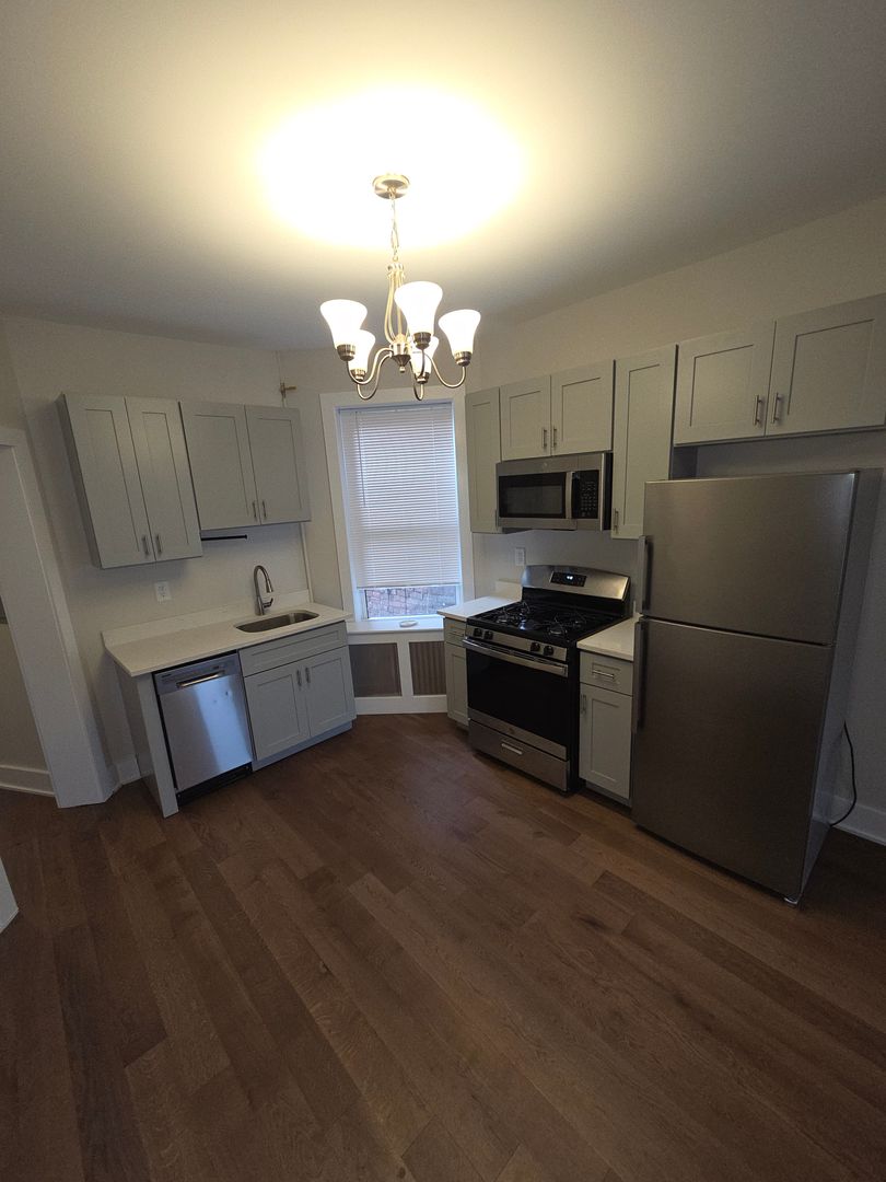 JERSEY CITY Apartment: 88-94 TONNELE AVENUE