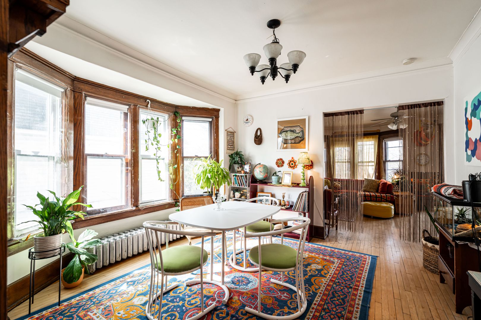 Milwaukee Apartment: 2908 N Maryland Ave