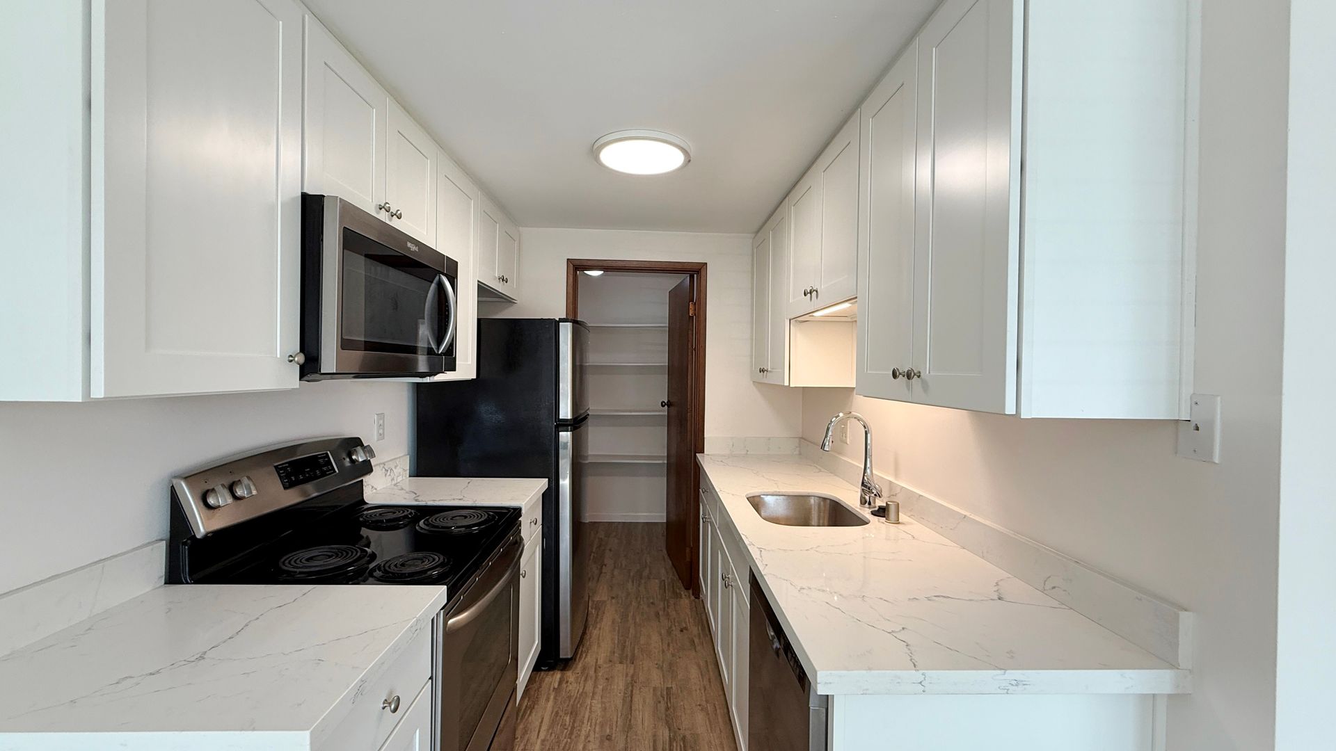 Seattle Apartment: 2700 NE 125th Street