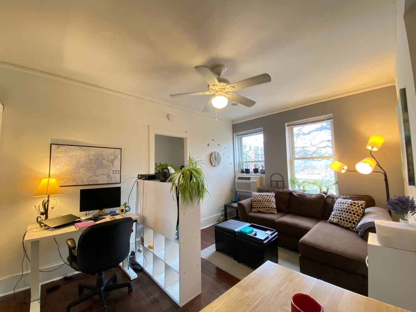 Chicago Apartment: 755 W Cornelia Ave