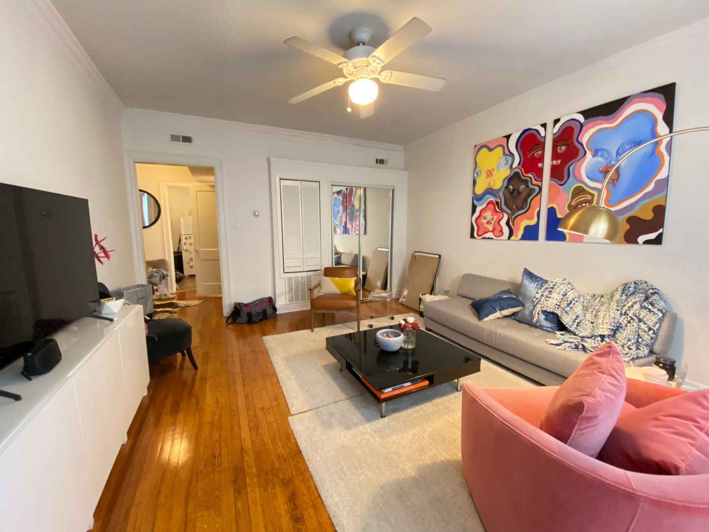 Chicago Apartment: 5634 N Kenmore Ave