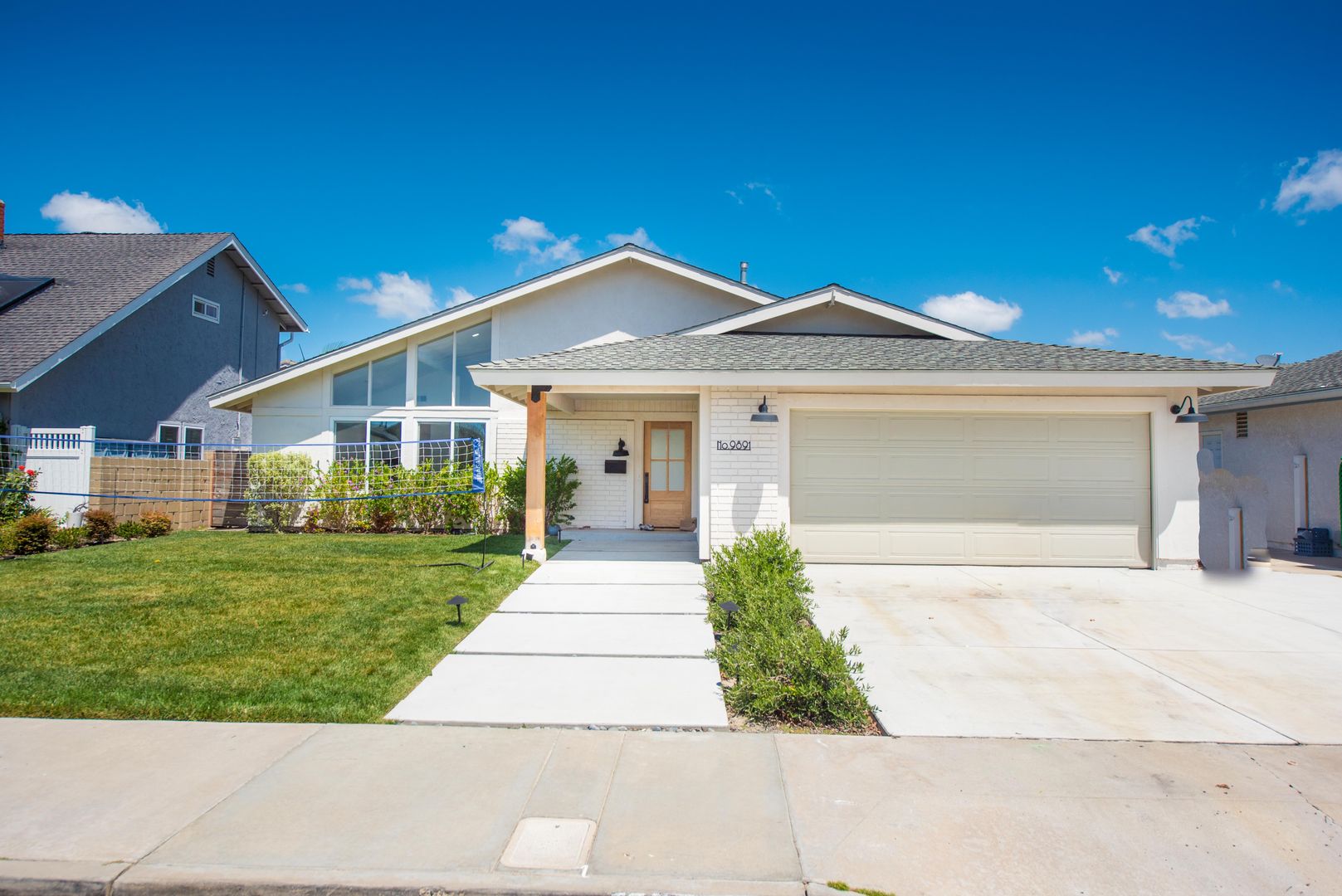 Huntington Beach House: 9891 Hot Springs Drive