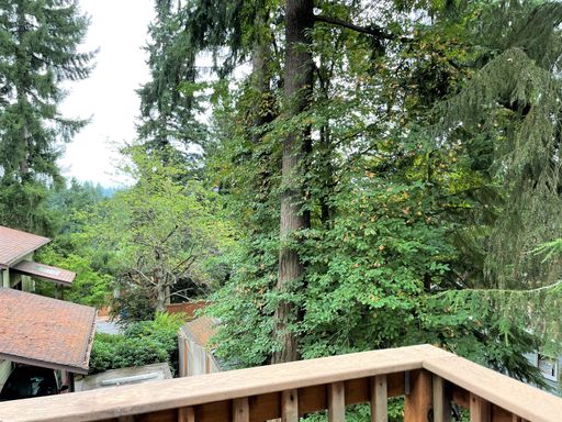 Renovated Quiet Large 2 Bedroom 2Bath Shoreline easy freeway access – photo 1