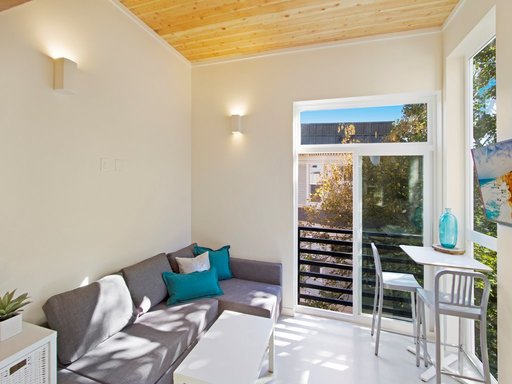 Urban Capitol Hill Apartment – photo 1