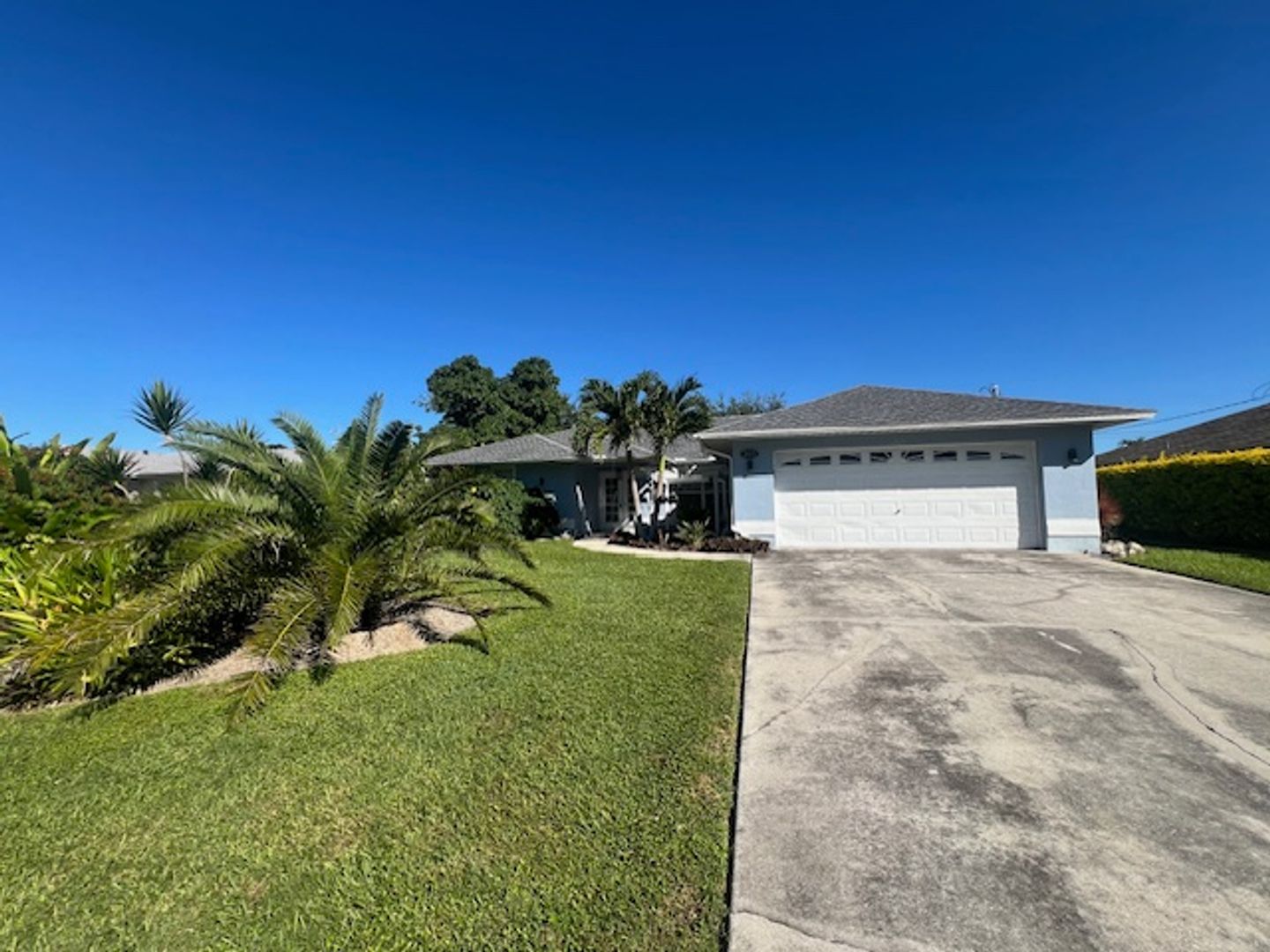 Cape Coral House: 203 Kamal Parkway