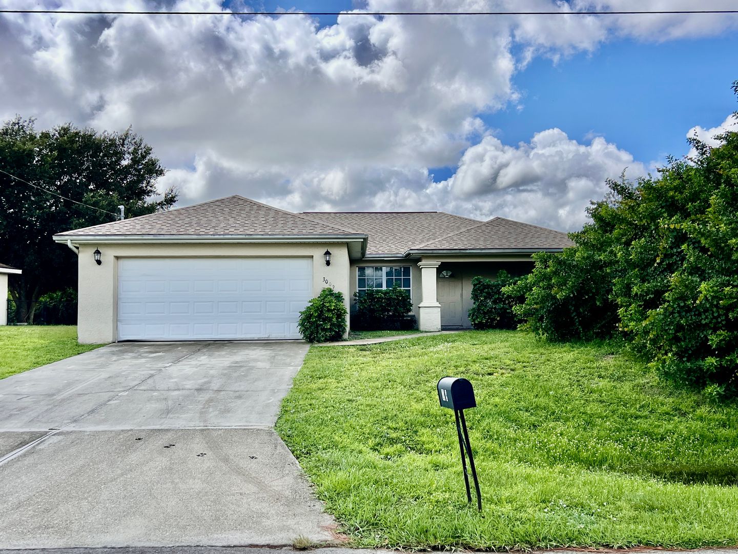 Lehigh Acres House: 3009 56th Street W