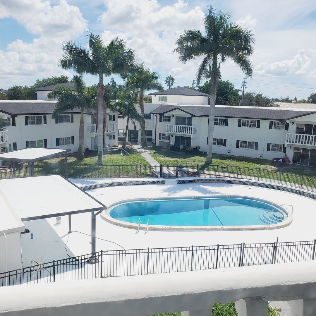 Fort Myers Condo: 3704 Broadway #313