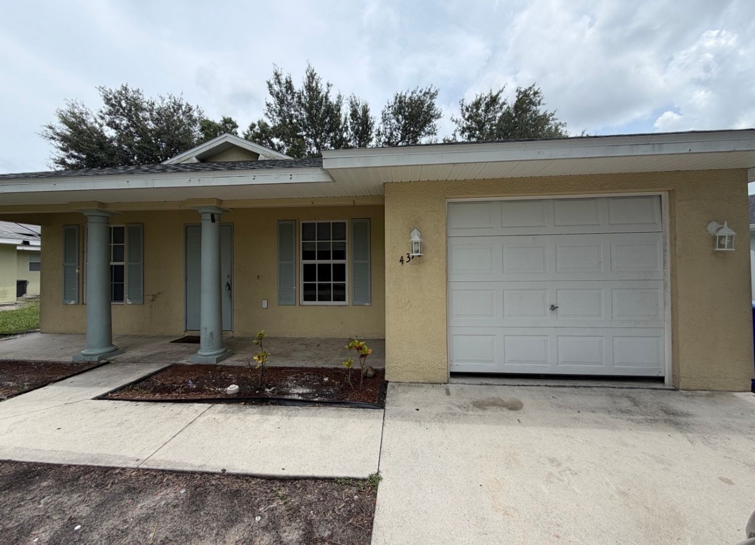 Fort Myers House: 4316 New York Avenue