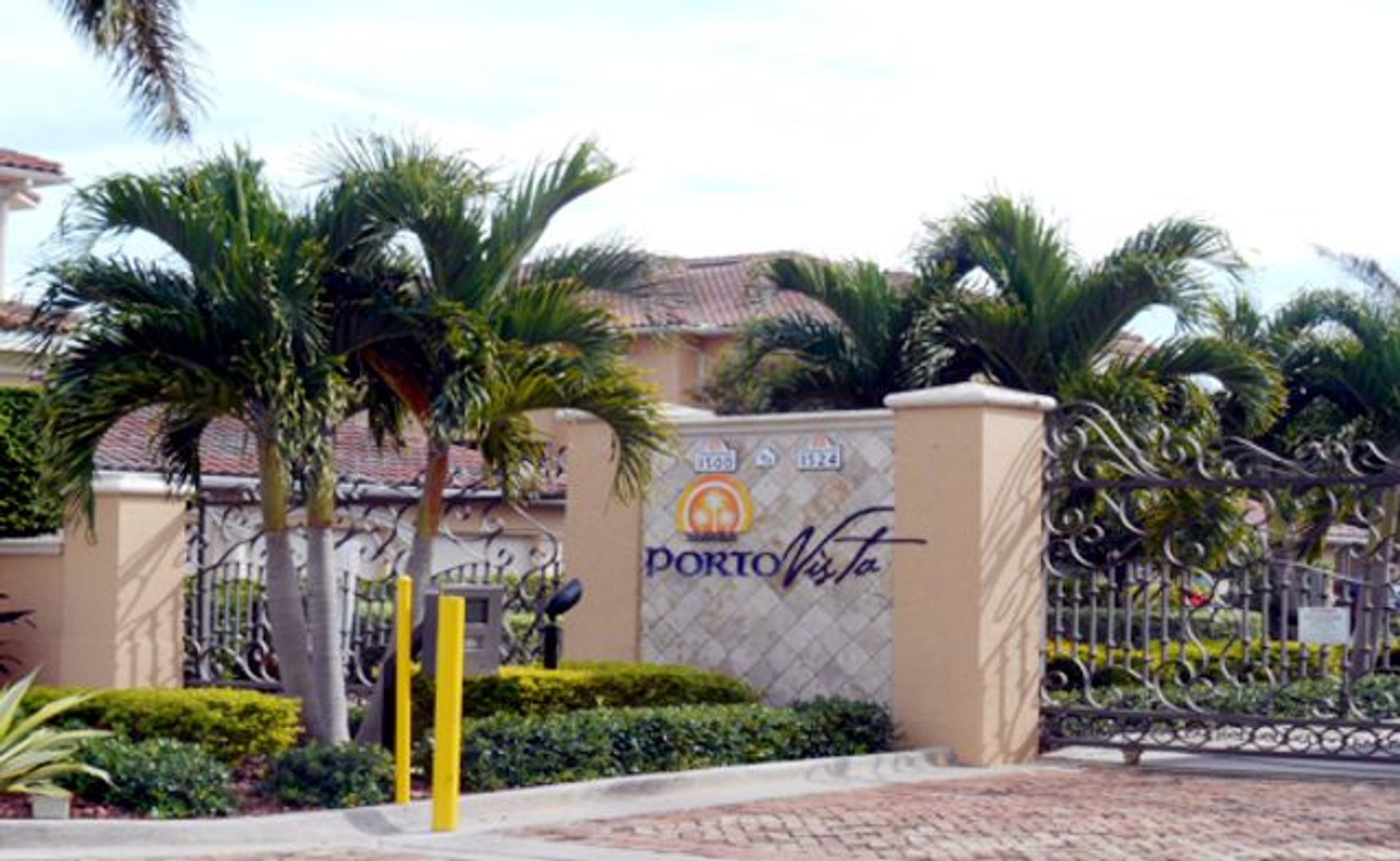 Cape Coral House: 3961 Pomodoro Circle #204