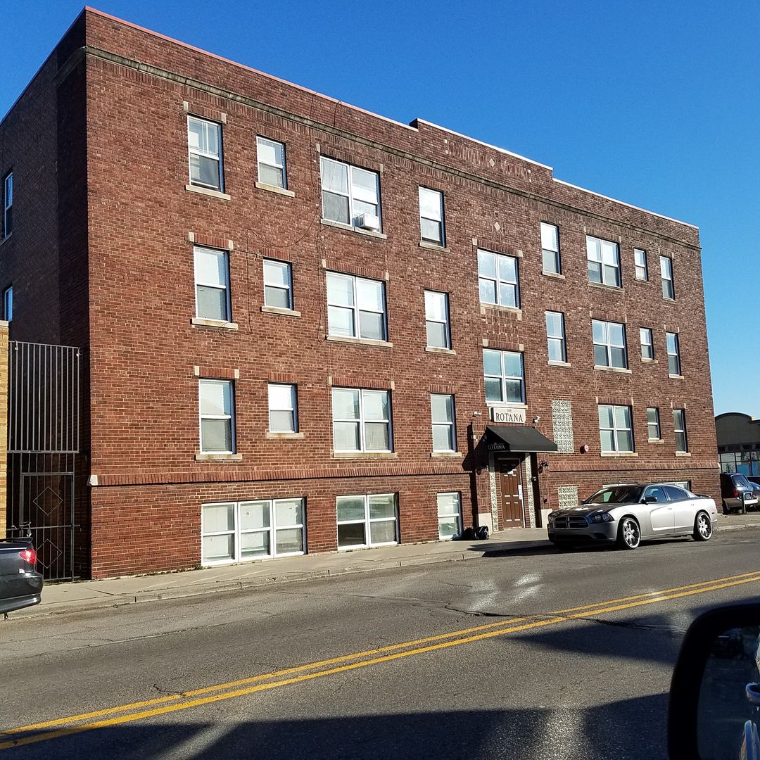 Hamtramck Apartment: 3521 Caniff Street