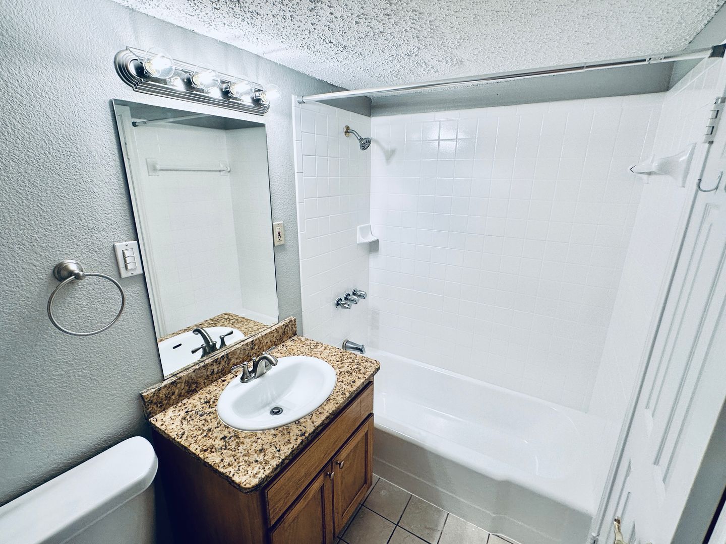 Regency North Apartments 23 of 48