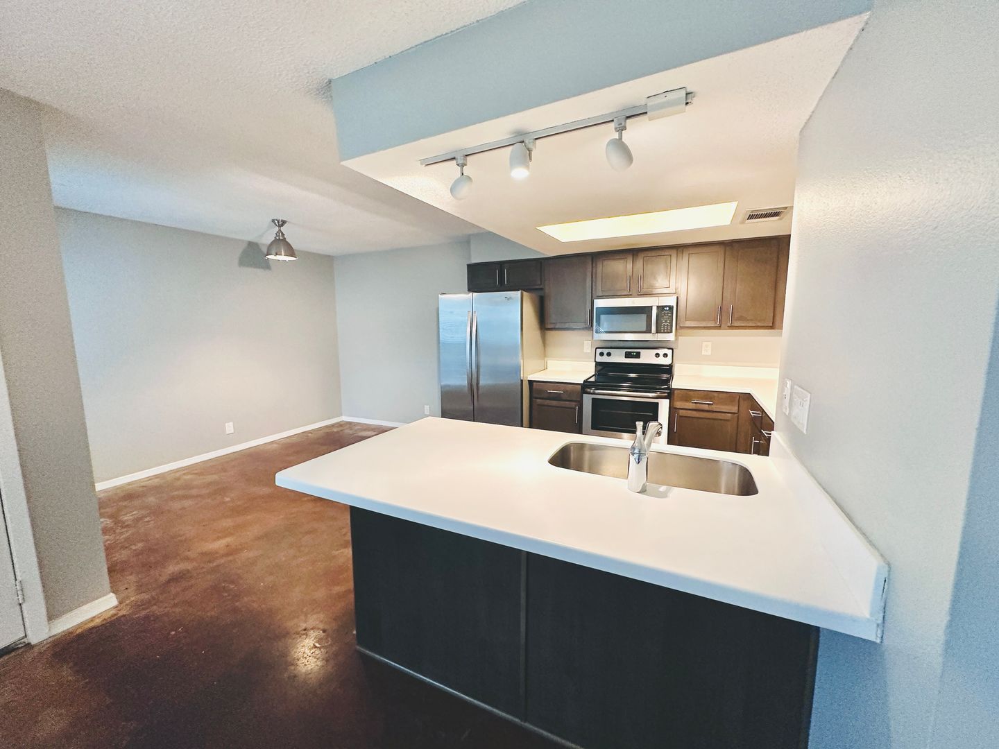 Austin Apartment: Willowrun Dr