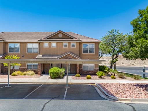 Desert Hills - Hidden Valley Townhome! – photo 1