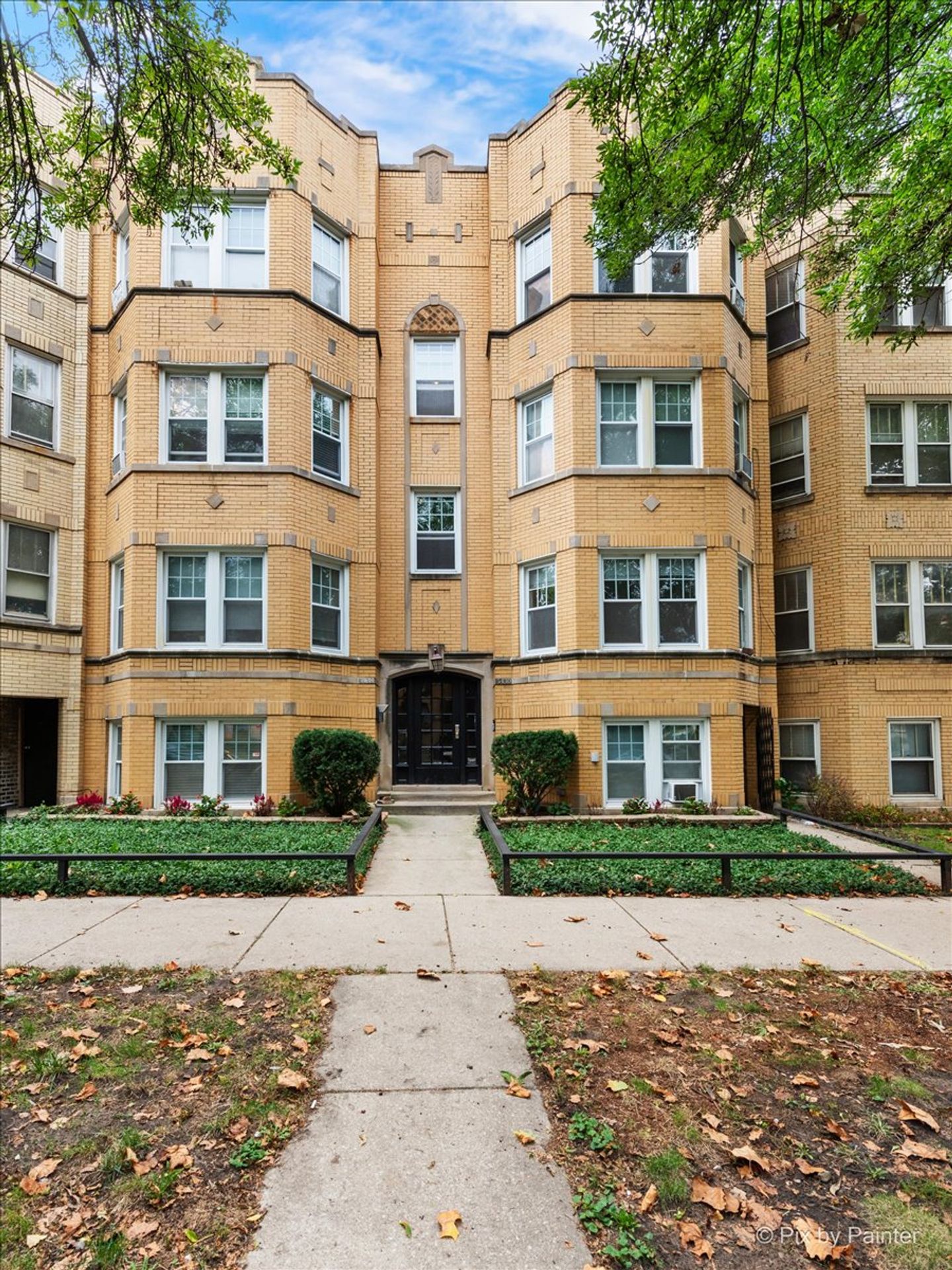 Chicago Apartment: 5428 North Campbell