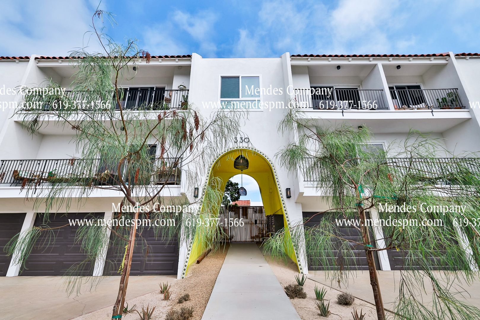 Oceanside Apartment: 330 South Horne Street
