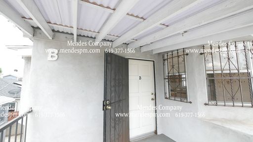 Spacious 1 bed / 1 bath Upstairs Unit – photo 1