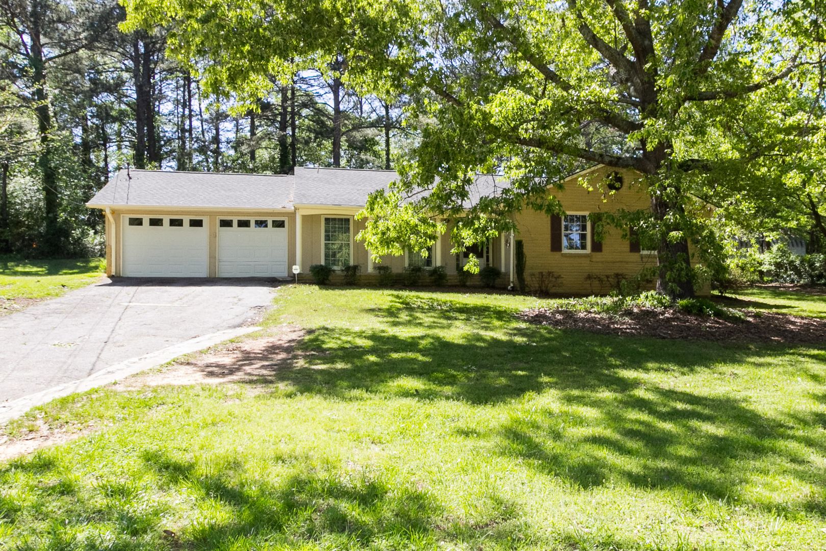 Loganville House: 3720 Sunny Hill Drive