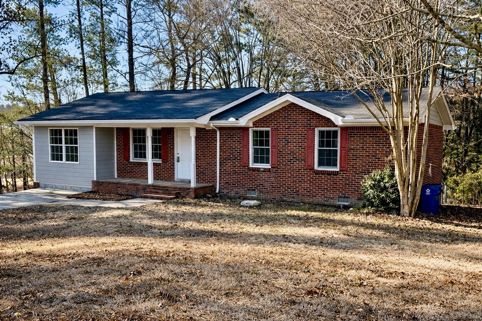 Loganville House: 2420 Green Road