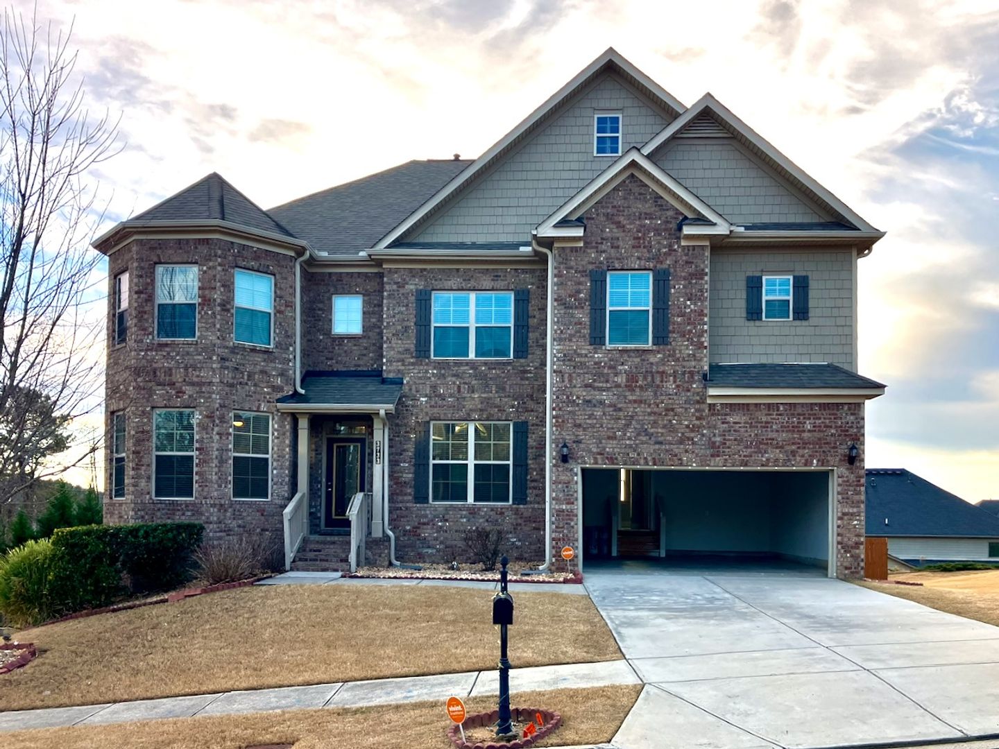 Loganville House: 3733 Dragon Fly Lane