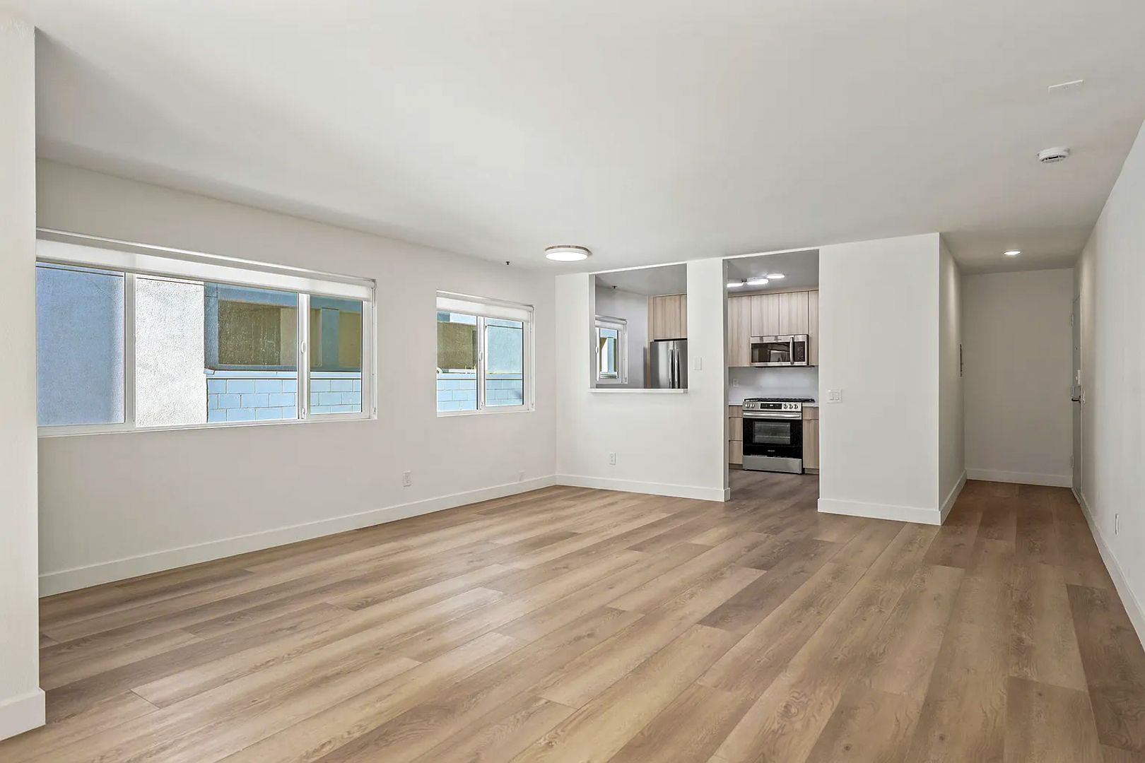 Los Angeles Apartment: 1841 Sawtelle Blvd.