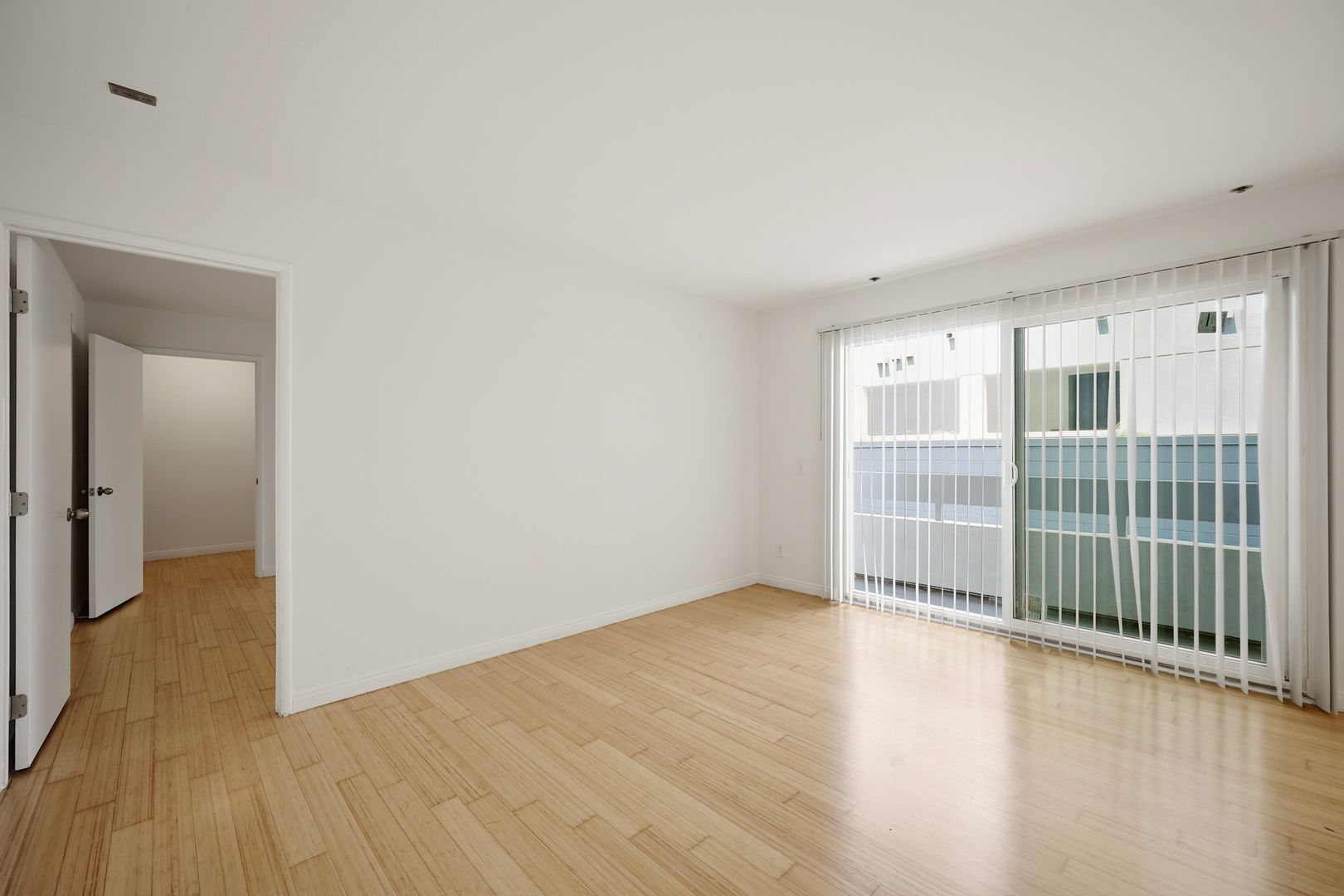 Los Angeles Apartment: 1841 Sawtelle Blvd.