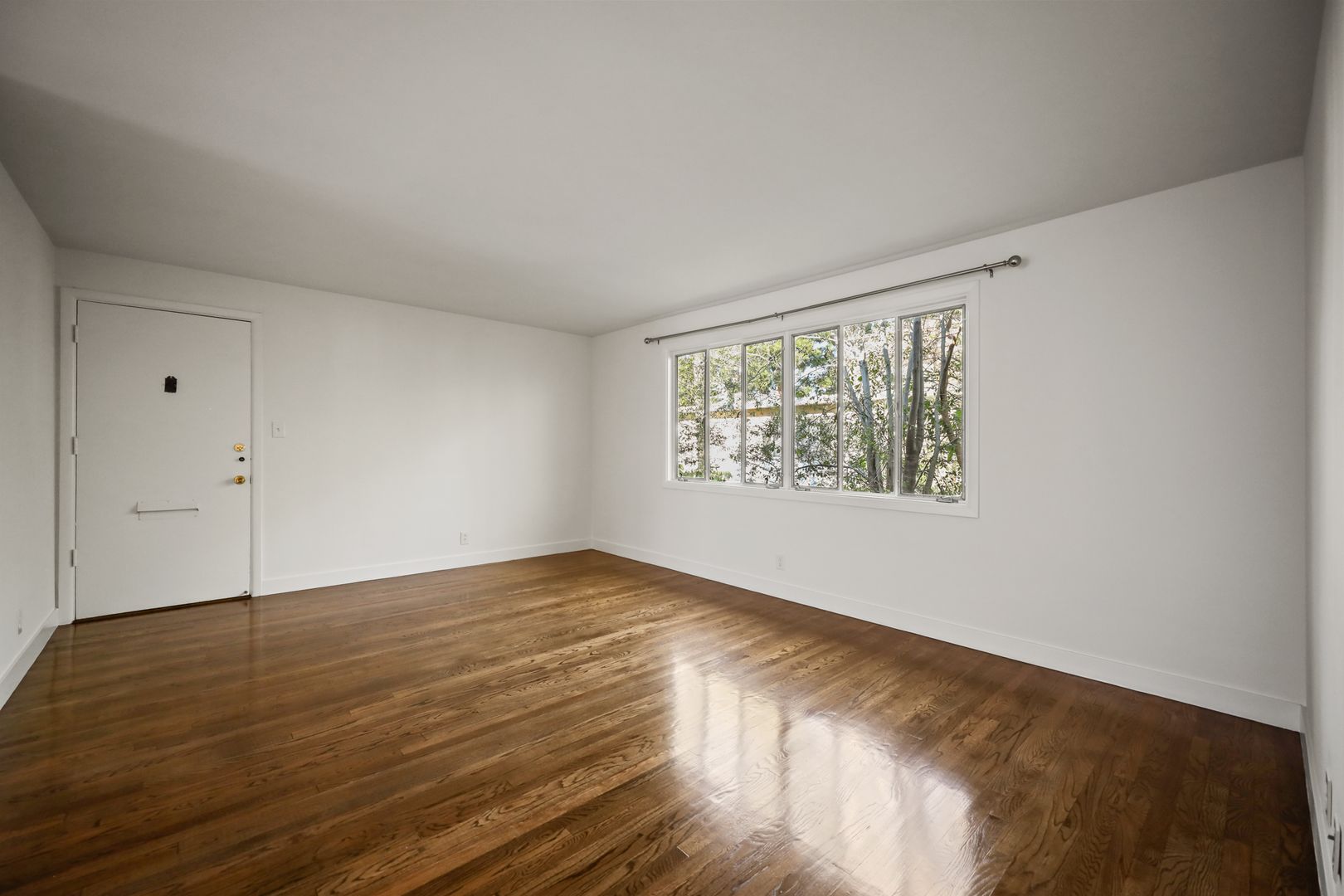 Santa Monica Apartment: 150-156 San Vicente Blvd.