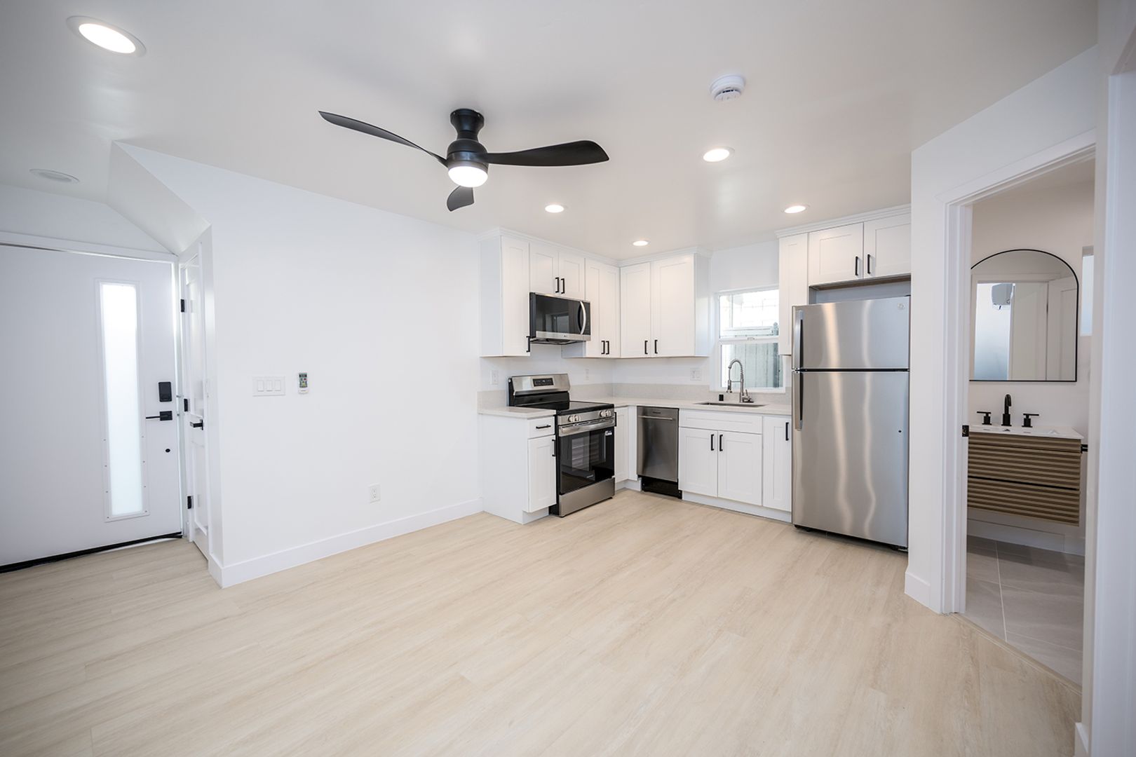 San Diego Apartment: 4322 48th St - Unit 1