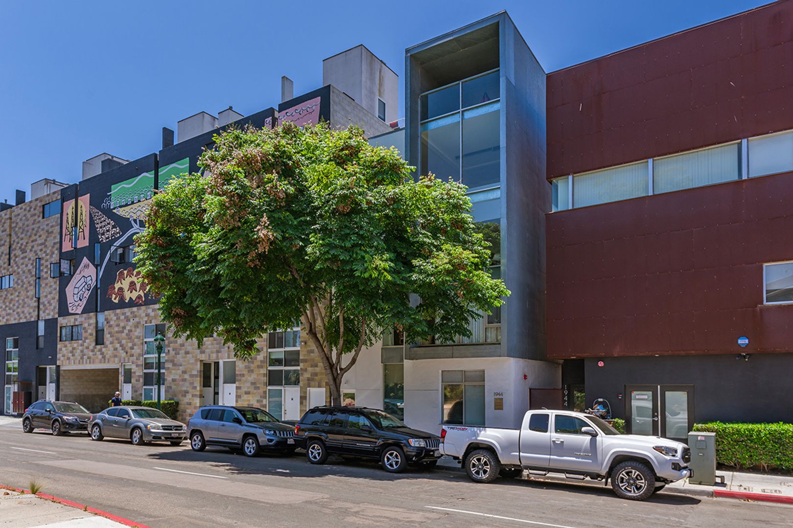 San Diego House: 1944 State St Unit 6