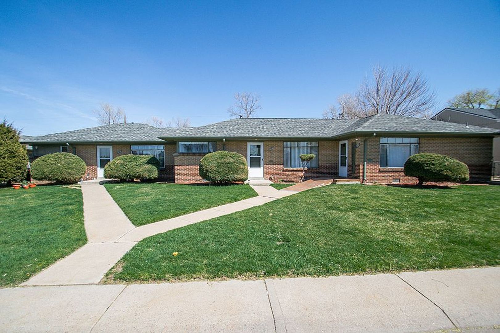 Englewood Apartment: 2810 S. Delaware St.