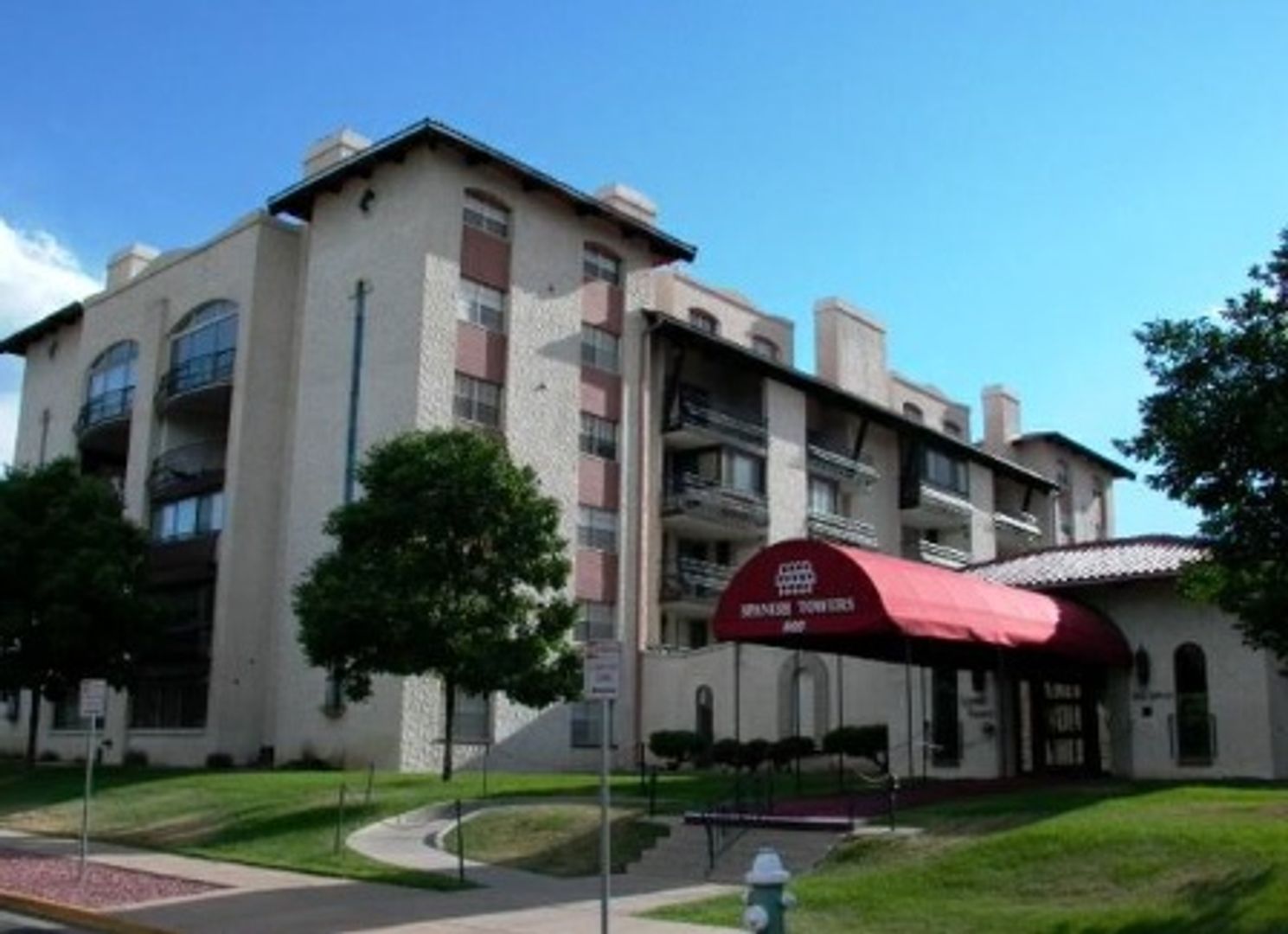 Boulder House: 805 29th St #105