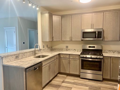 Luxury 2BR/2BA Apartment | In-Unit Laundry • Balcony • Fitness Center