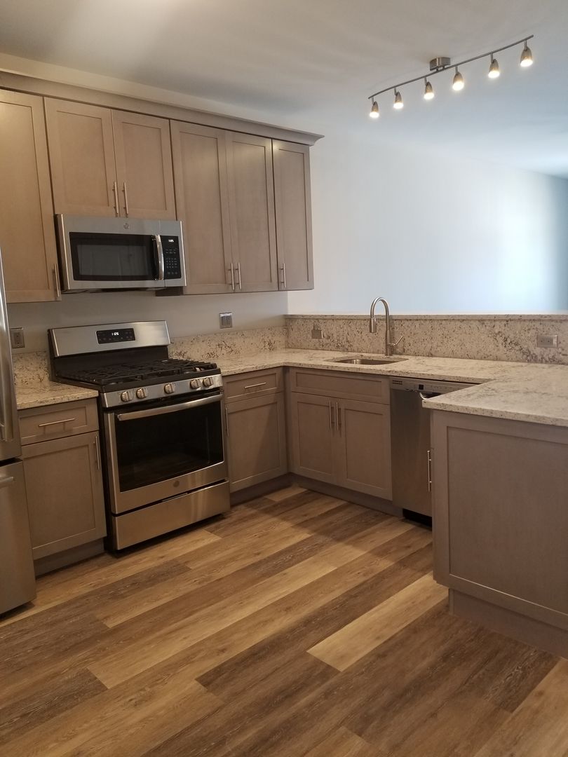 Poughkeepsie Apartment: 24 Dutchess Landing Road