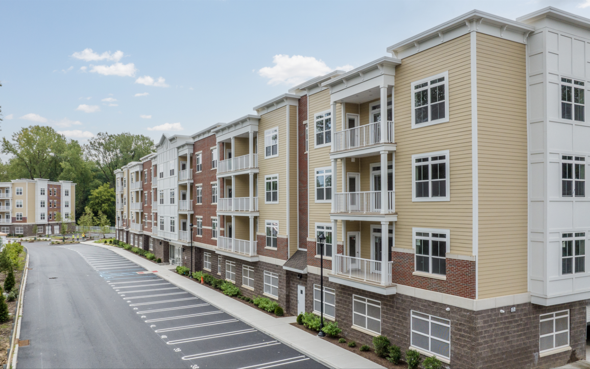 Paramus Apartment: 2 Soldier Hill Road