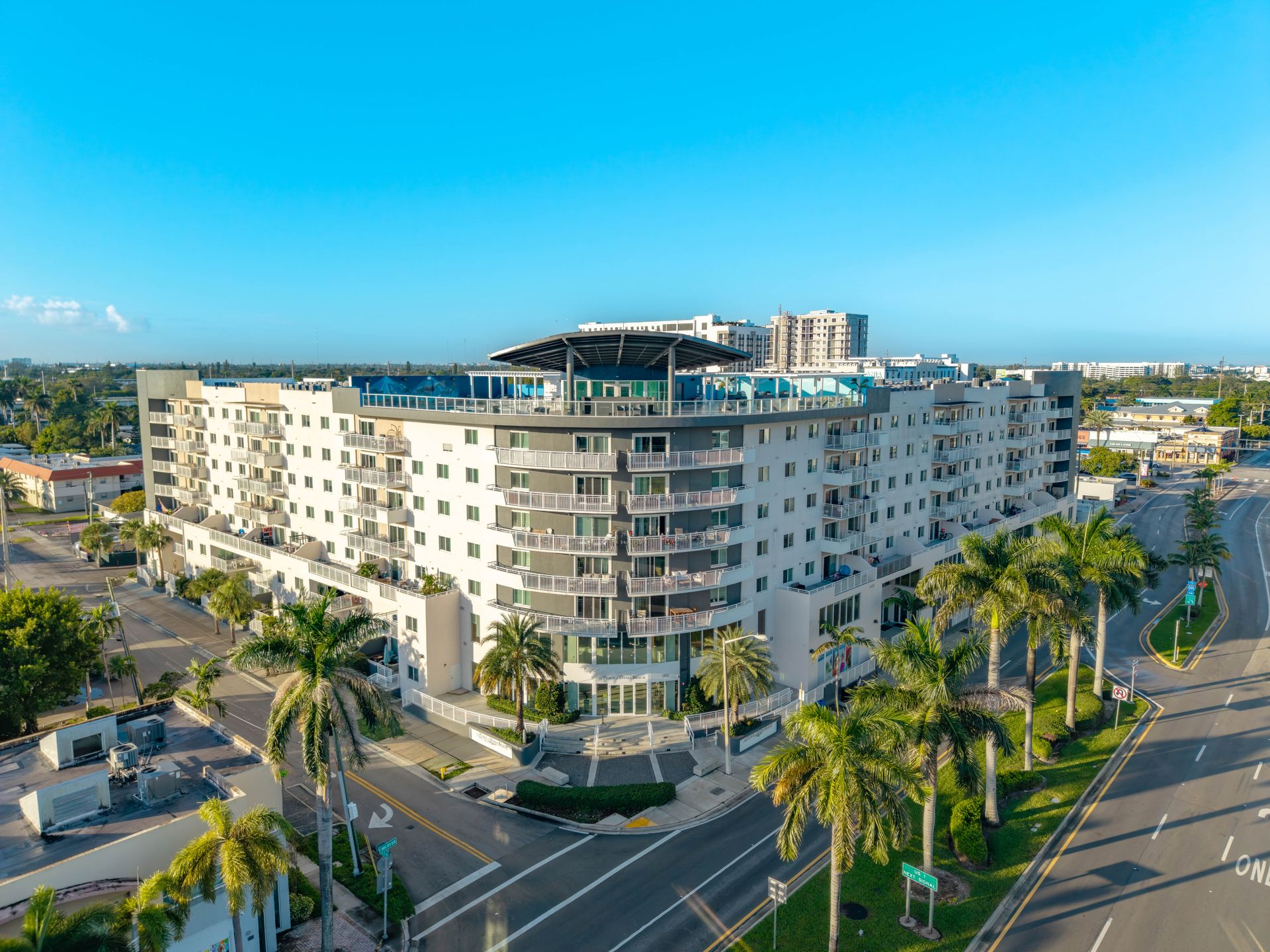 Dania Beach Apartment: 180 E Dania Beach Blvd