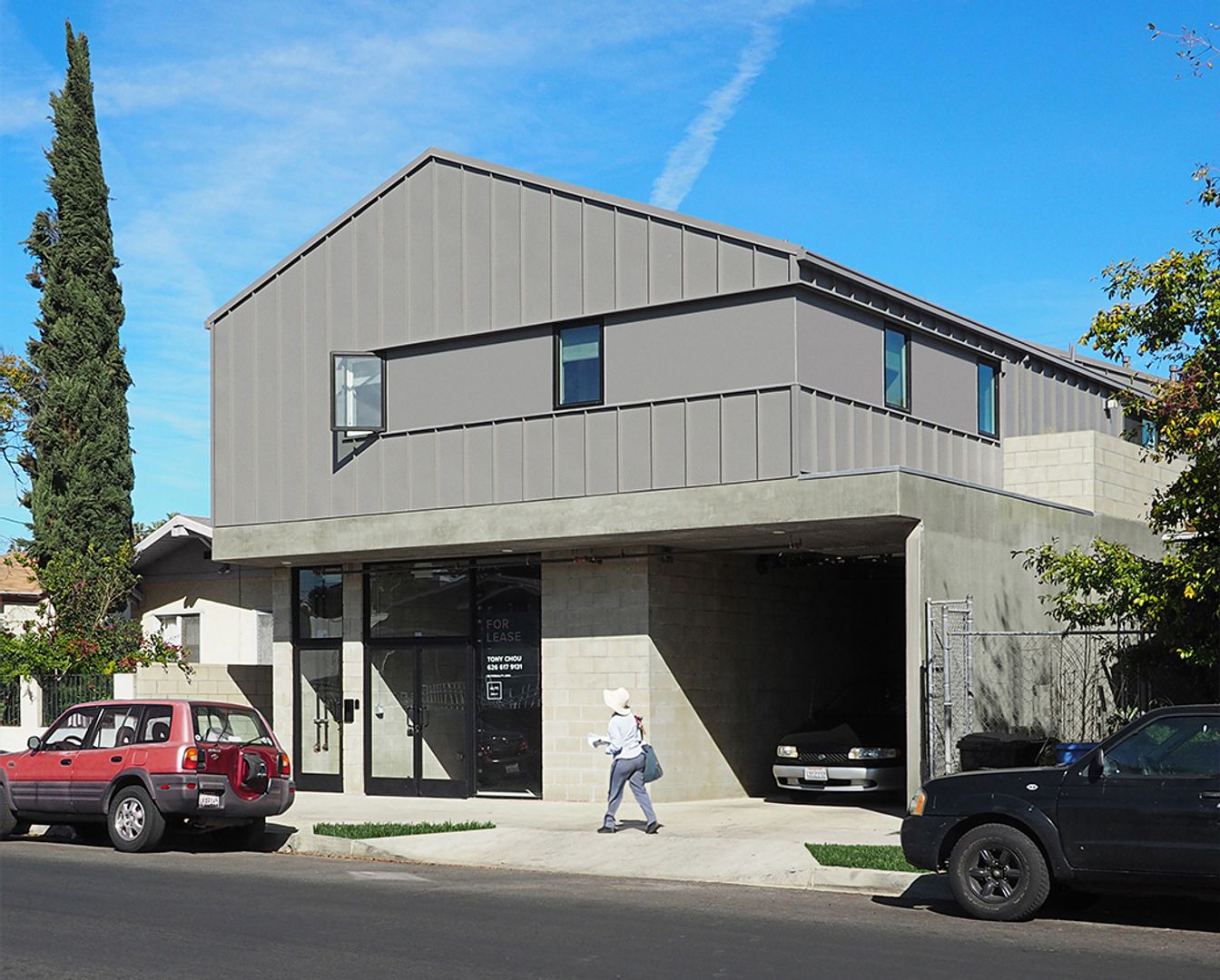 Los Angeles Apartment: 5055 Lincoln Ave
