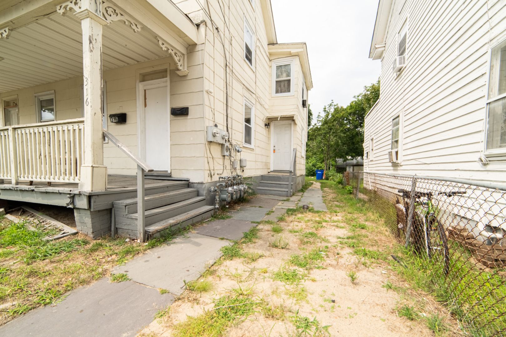 Millville Apartment: 316 E Pine St
