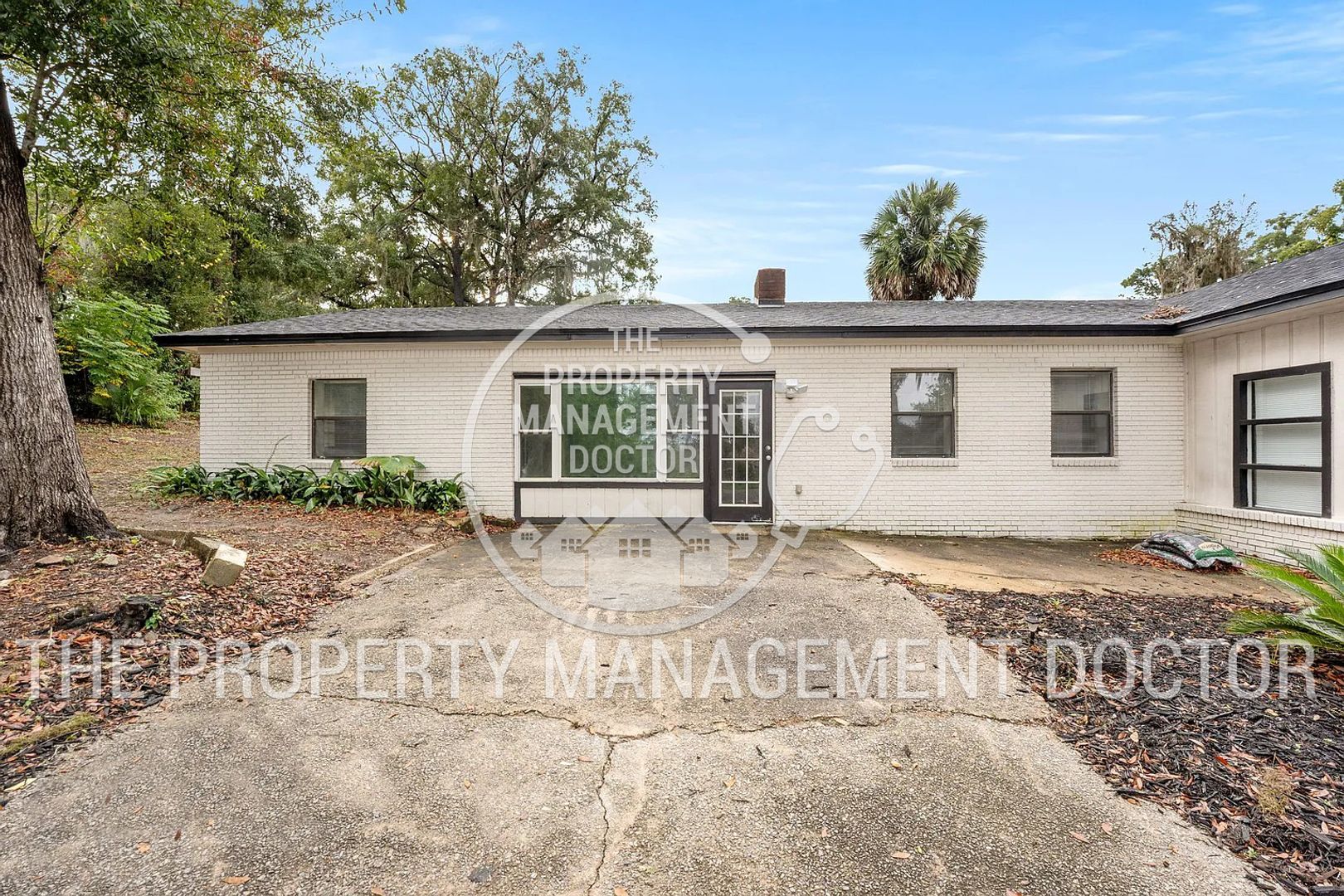 Jacksonville House: 4154 Trout River Blvd #2