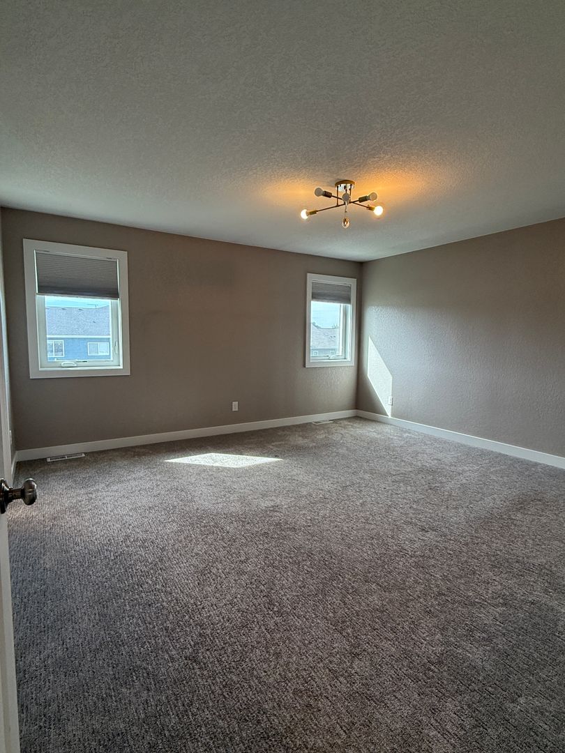 2501 6th Avenue NW 11 of 12