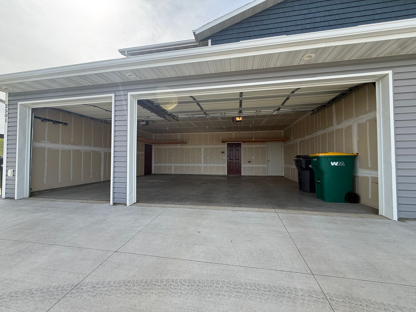 Parking at 2501 6th Avenue NW