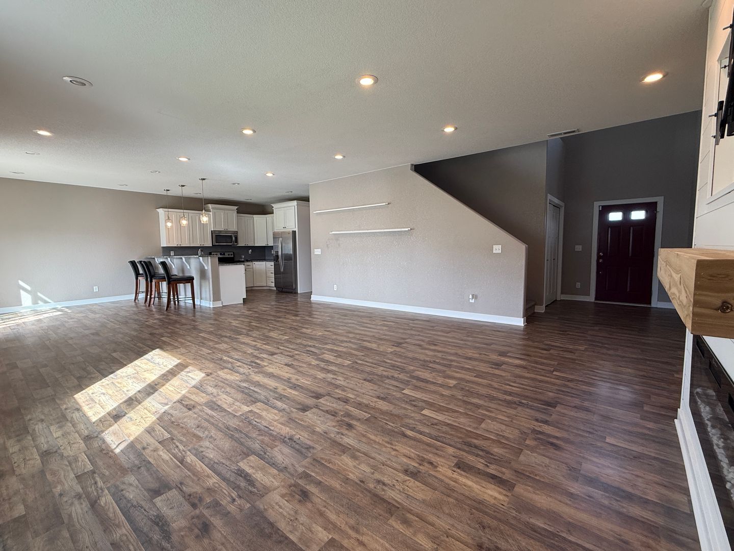 2501 6th Avenue NW 7 of 12