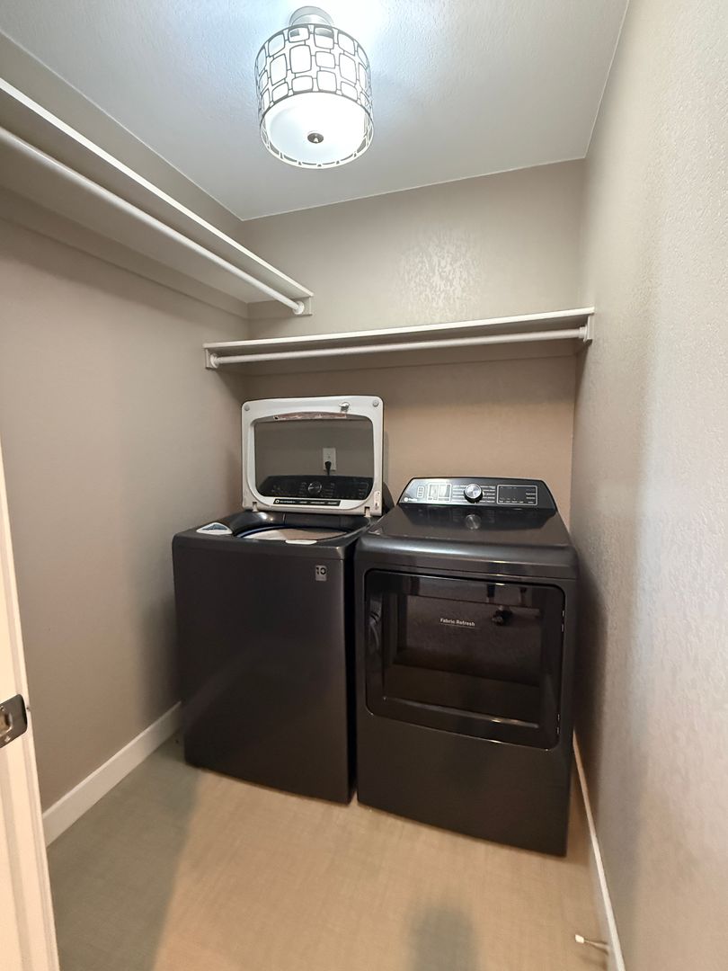 Laundry room at 2501 6th Avenue NW