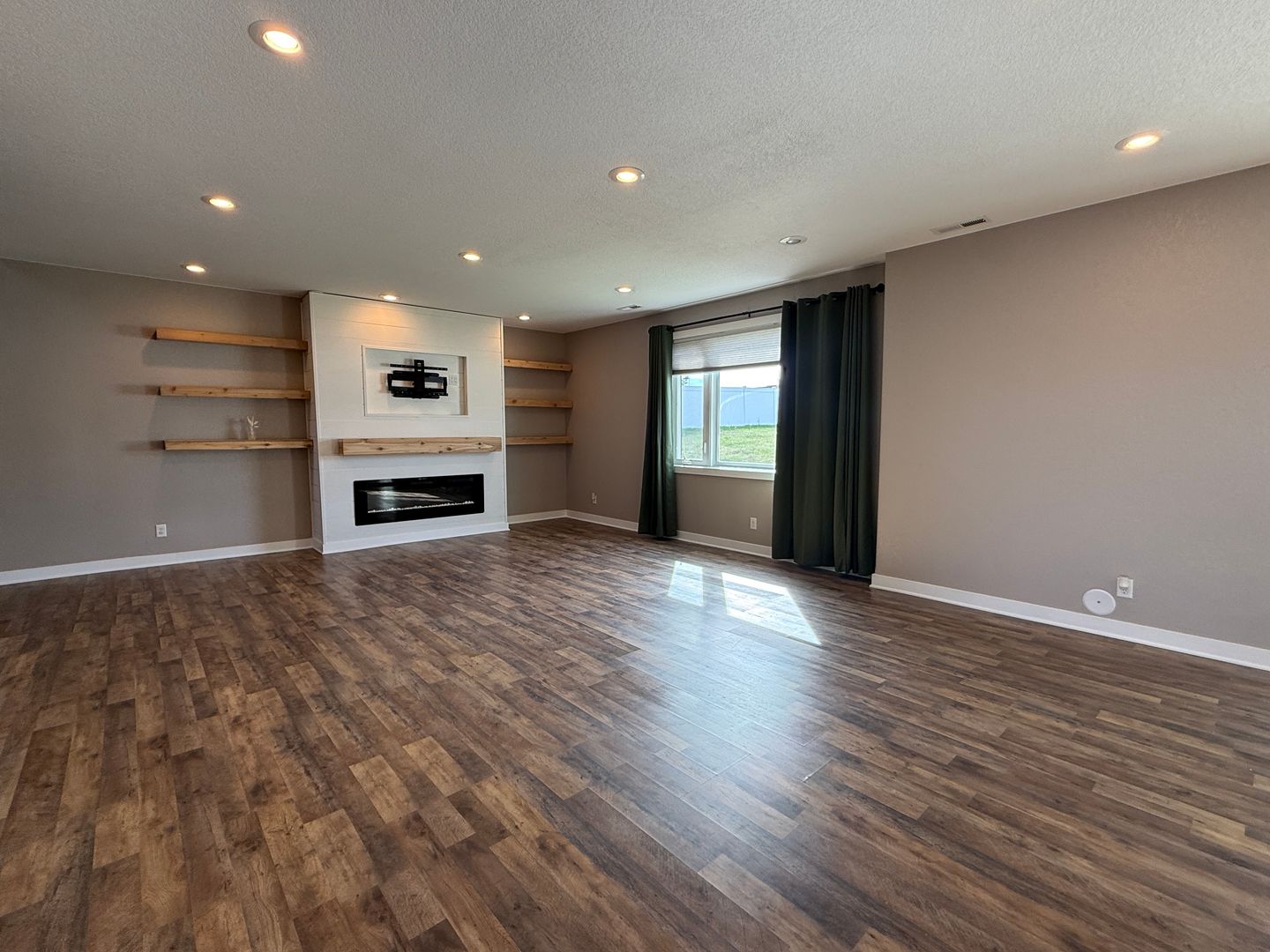 2501 6th Avenue NW 5 of 12