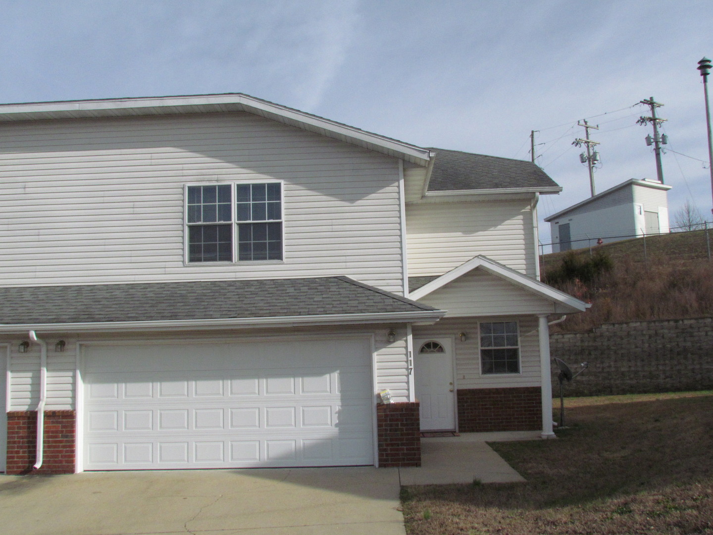 Saint Robert House: 117 Hickory Ridge Drive