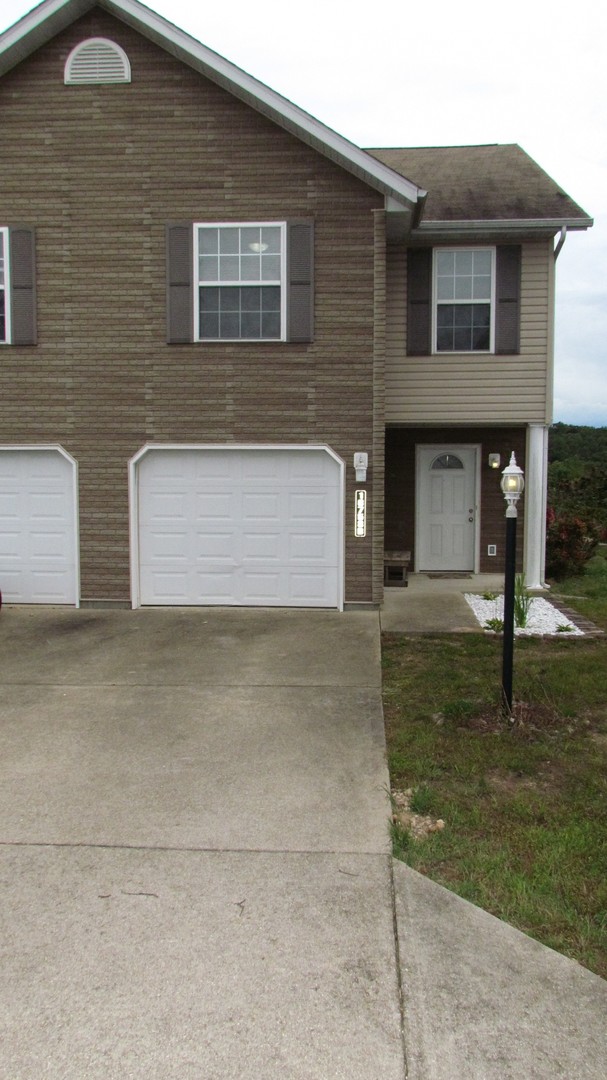 Saint Robert Apartment: 16758 B Huntington Ln